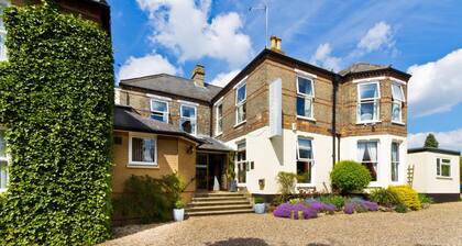 Stuart House Hotel