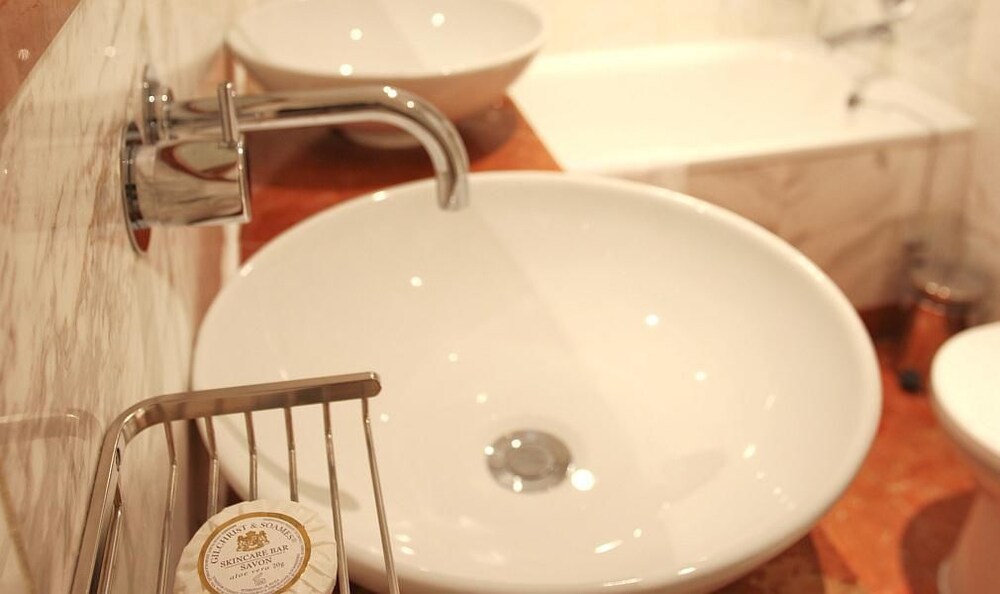 Bathroom sink, Twenty Nevern Square Hotel