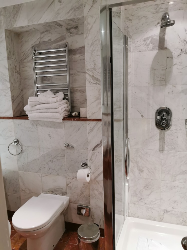 Bathroom, Twenty Nevern Square Hotel