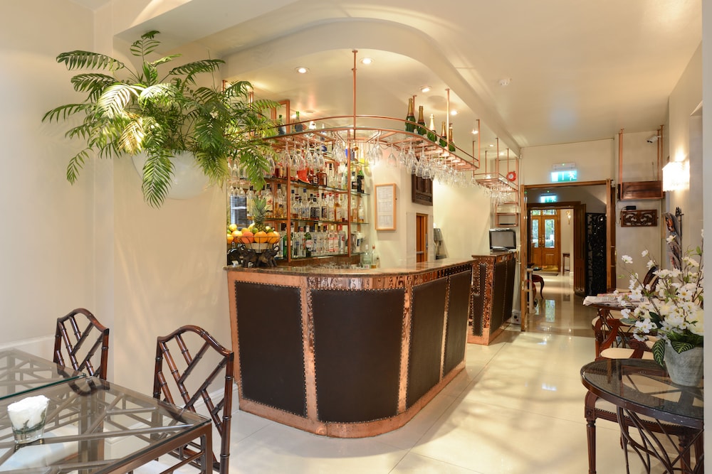 Bar (on property), Twenty Nevern Square Hotel