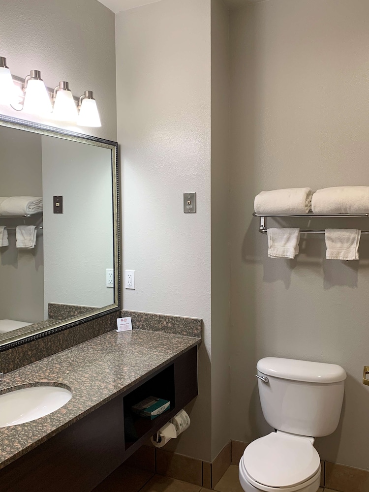 Best Western Plus Lake Worth Inn & Suites