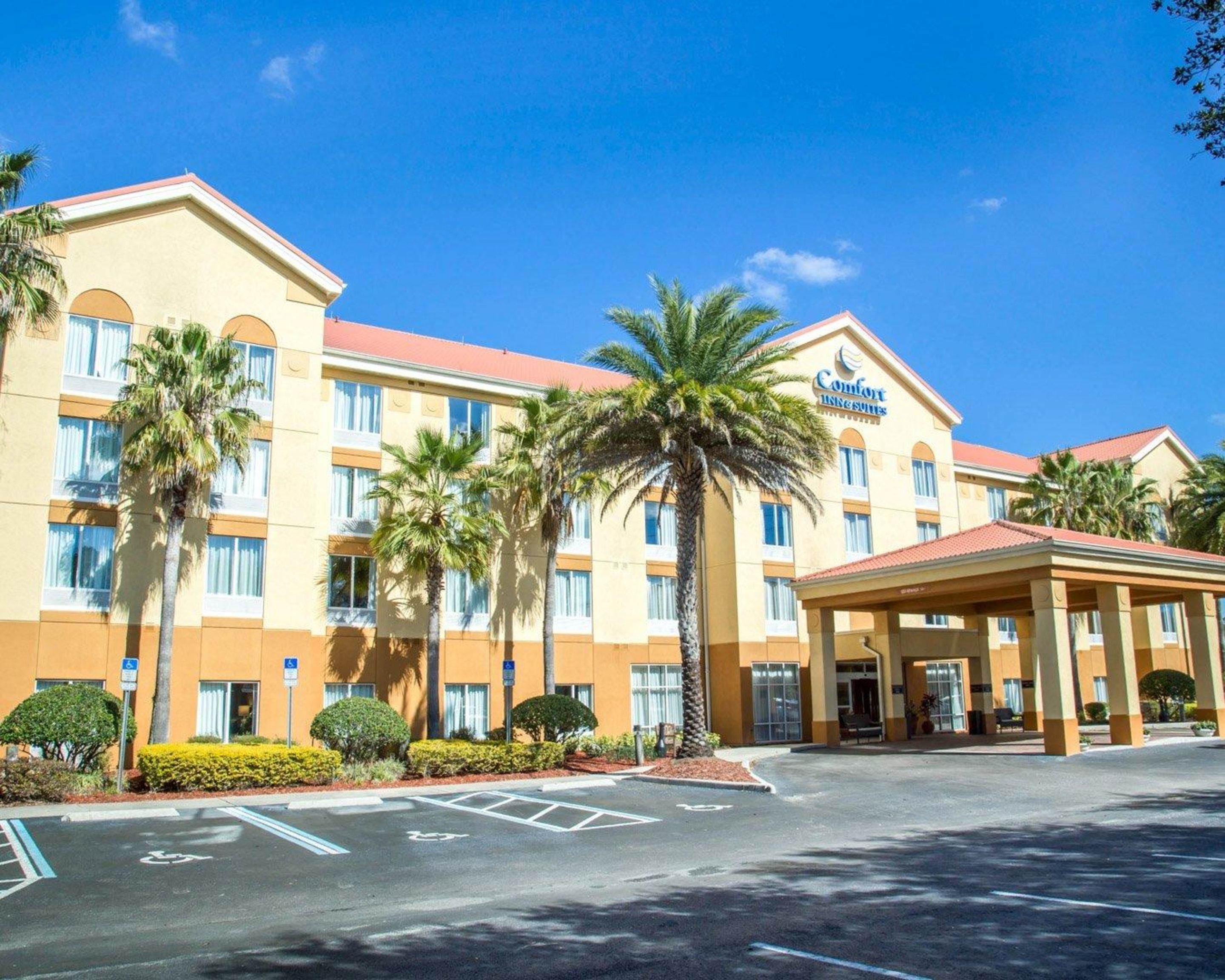 Comfort Inn Suites Orlando North In Orlando Fl Expedia