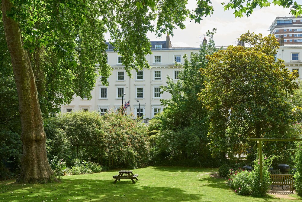 Eccleston Square Hotel