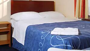 Colchones Tempur-Pedic, tabla de planchar con plancha, wifi gratis
