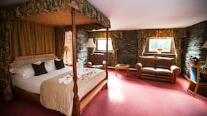 In-room safe, iron/ironing board, free WiFi, wheelchair access