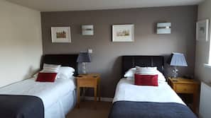 Premium bedding, desk, rollaway beds, free WiFi
