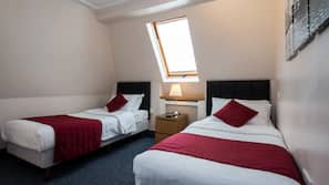 Egyptian cotton sheets, in-room safe, desk, blackout curtains