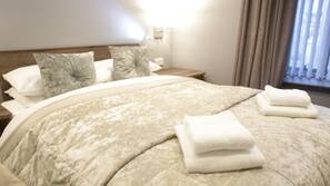 In-room safe, desk, free WiFi, wheelchair access