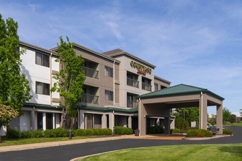 Top 10 Hotels Near Hollywood Casino Amphitheatre St Louis - 