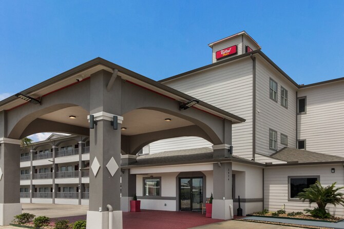 Red Roof Inn Plus Galveston Beachfront 2022 Room Prices Deals Reviews Expedia Com