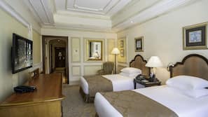 1 bedroom, minibar, in-room safe, desk