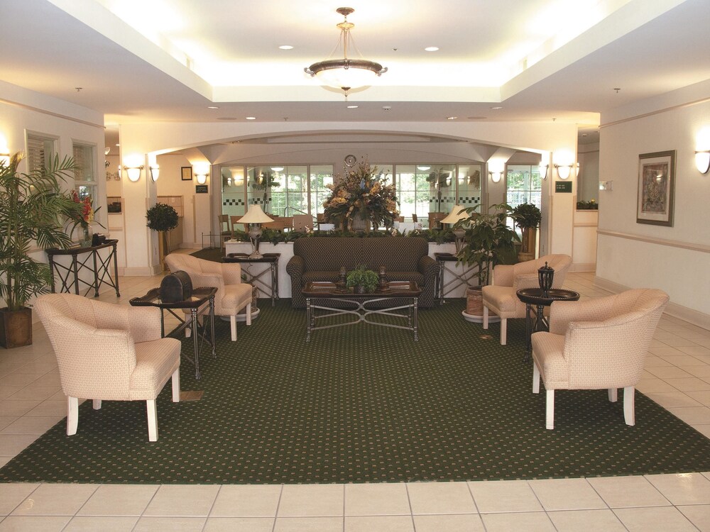La Quinta Inn Suites Stockbridge Ga 3581 Cameron Pkwy 30281 Hotel Interior 2 Of 7