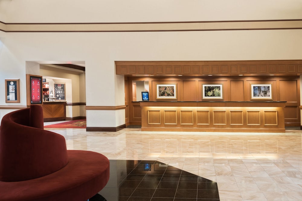 Lobby, Chicago Marriott Northwest