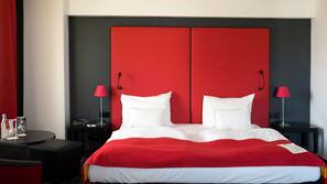 Minibar, Zimmersafe, individuell eingerichtet, schallisolierte Zimmer
