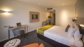 In-room safe, desk, laptop workspace, iron/ironing board