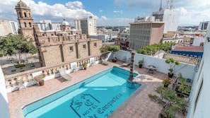 Piscine extérieure