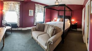 Premium bedding, down duvet, individually decorated