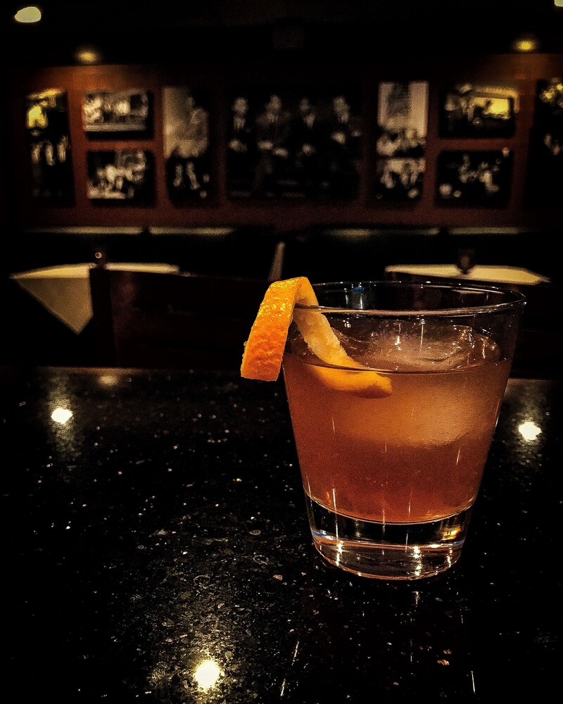 Bar (on property), Inn on Broadway