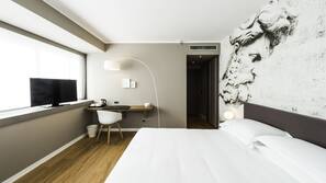 Minibar, una cassaforte in camera, una scrivania, Wi-Fi gratuito