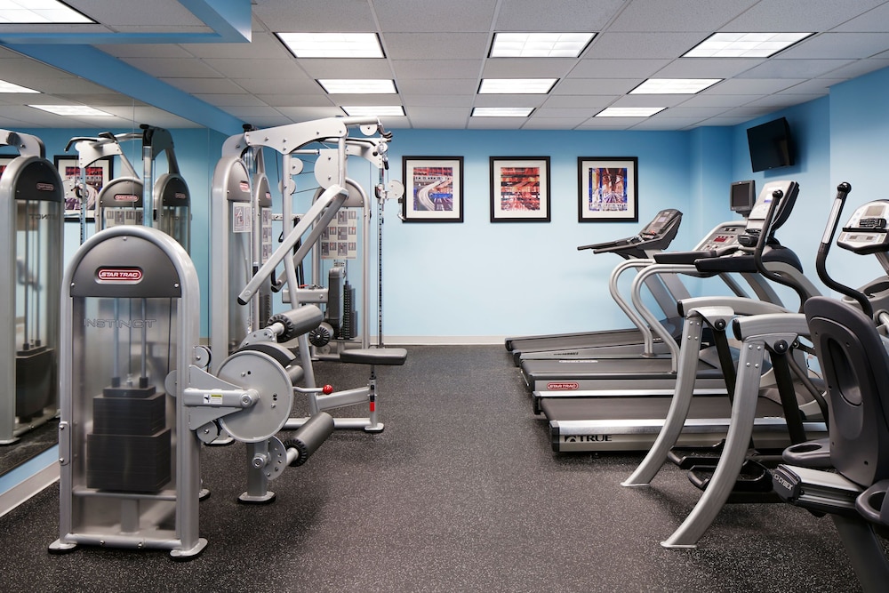 Fitness facility, Club Quarters Hotel Wacker at Michigan, Chicago