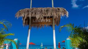 On the beach, white sand, free beach shuttle, sun loungers