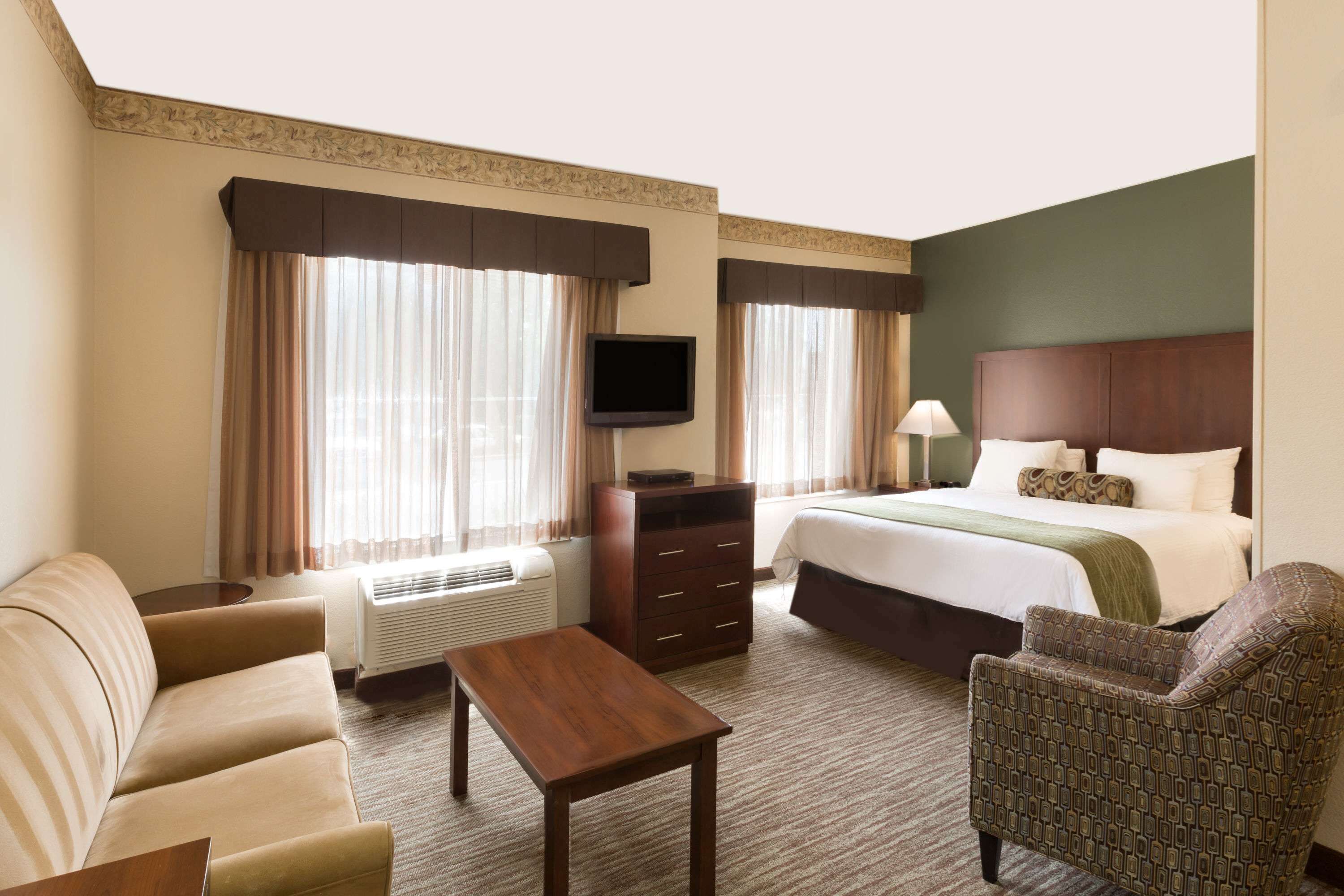 Hawthorn Suites by Wyndham Rancho Cordova/Folsom Reviews ...