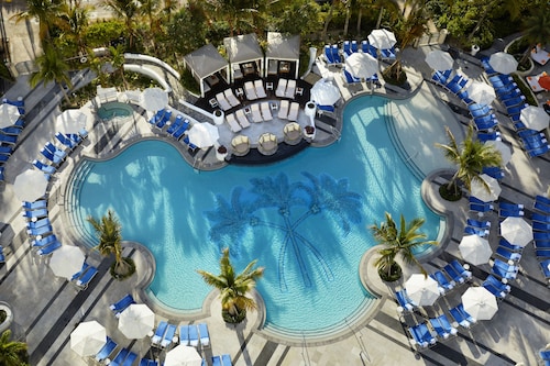 Miami Vacations 2018 Package Save Up To 583 Expedia Loews Miami Beach Hotel South