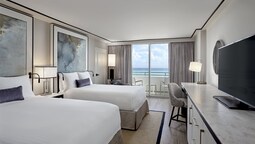 Loews Miami Beach Hotel South 2018 Room Prices 279 Deals Photo Of Room