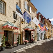 City Center Romantic Hotel Find 111 Hotel Deals Expedia