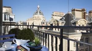 Premium bedding, Select Comfort beds, minibar, in-room safe