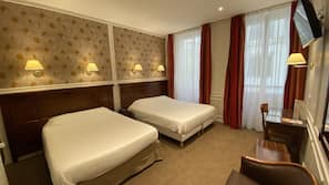 In-room safe, iron/ironing board, cribs/infant beds, bed sheets