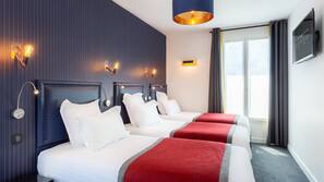 Luxe beddengoed, een kluis op de kamer, een bureau