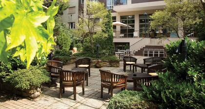 Adina Apartment Hotel Budapest