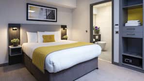 In-room safe, desk, laptop workspace, blackout curtains