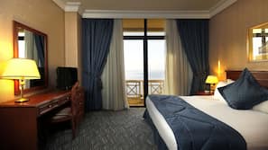 1 bedroom, Egyptian cotton sheets, premium bedding, Select Comfort beds