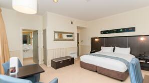 Premium bedding, minibar, desk, iron/ironing board
