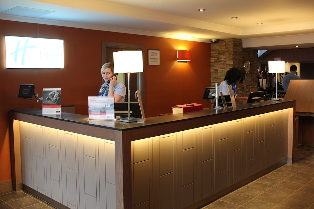 Holiday Inn Express Edinburgh Airport, an IHG Hotel