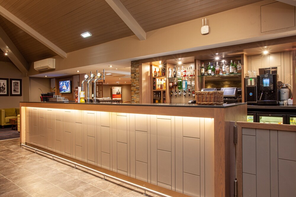 Holiday Inn Express Edinburgh Airport, an IHG Hotel