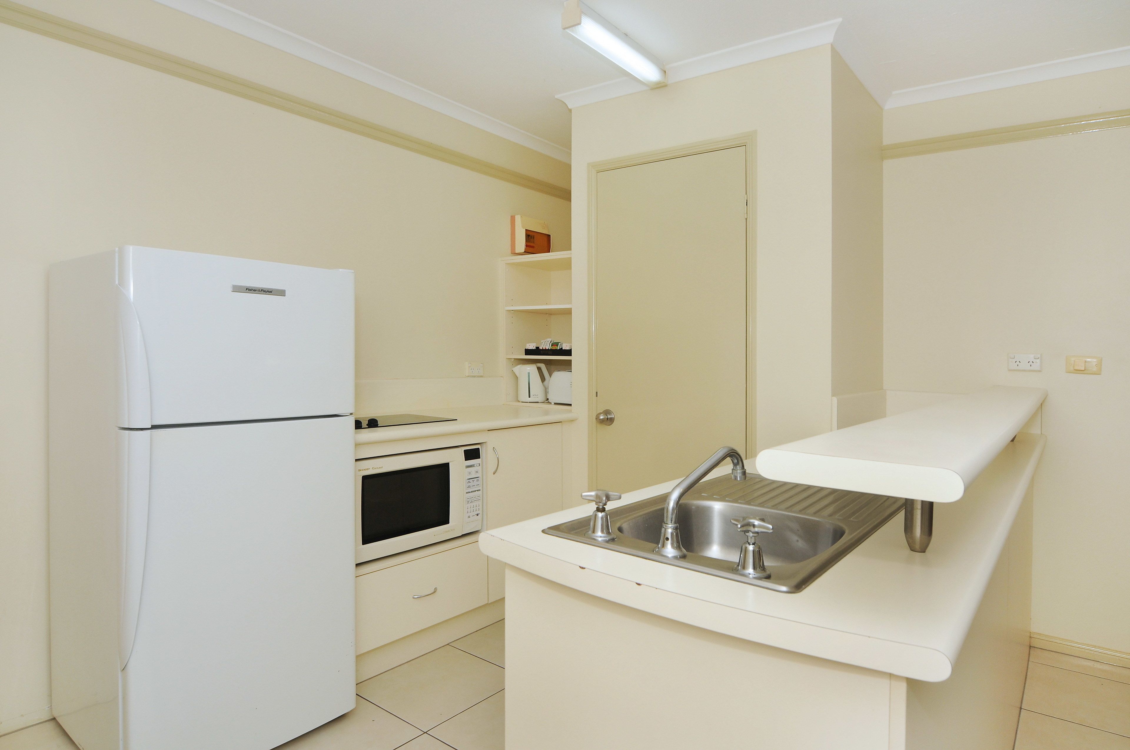 Cairns Queenslander Hotel & Apartments