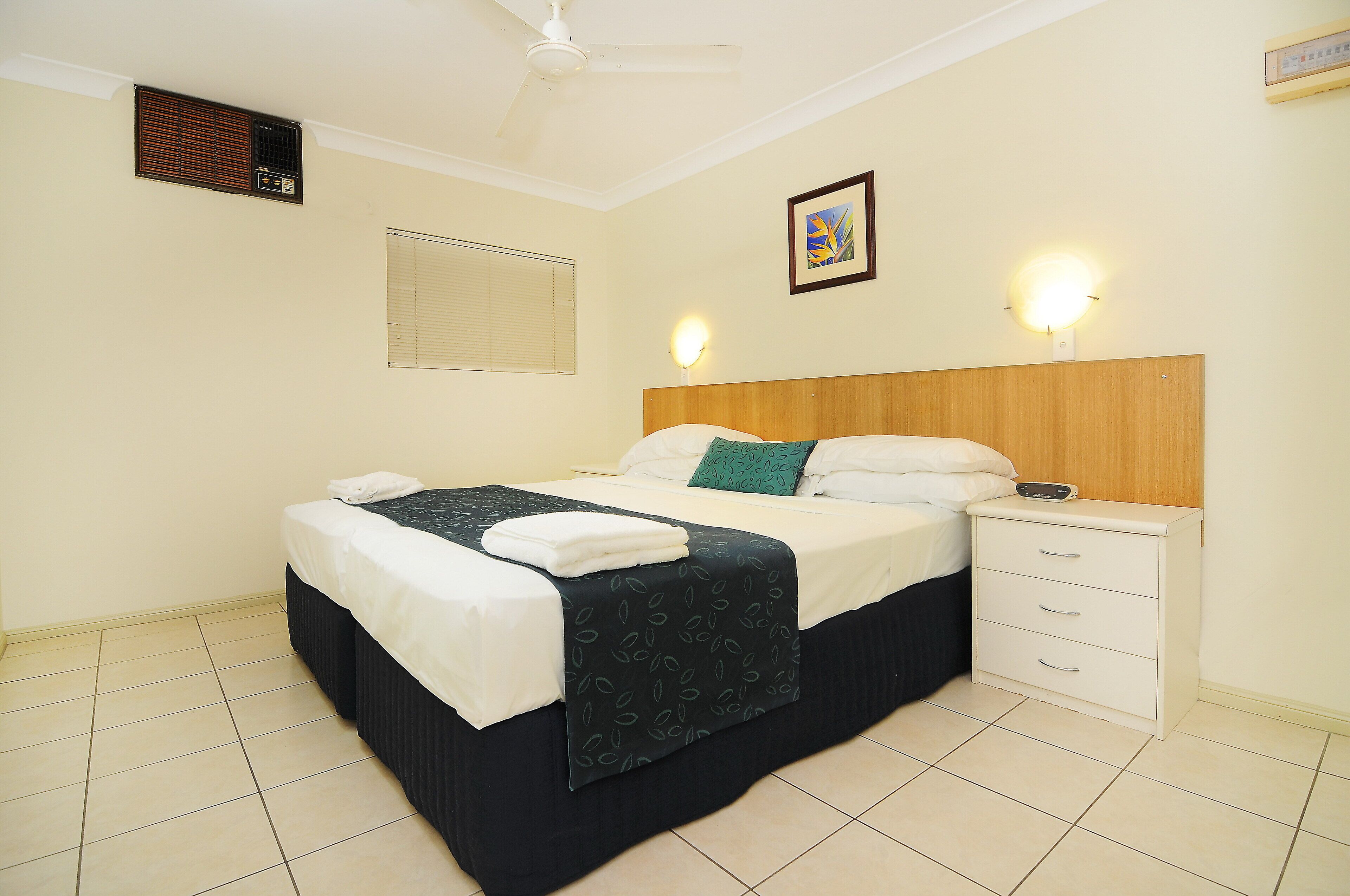 Cairns Queenslander Hotel & Apartments