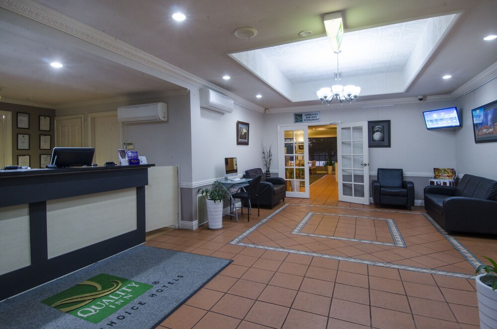 Lobby, Quality Inn Railway