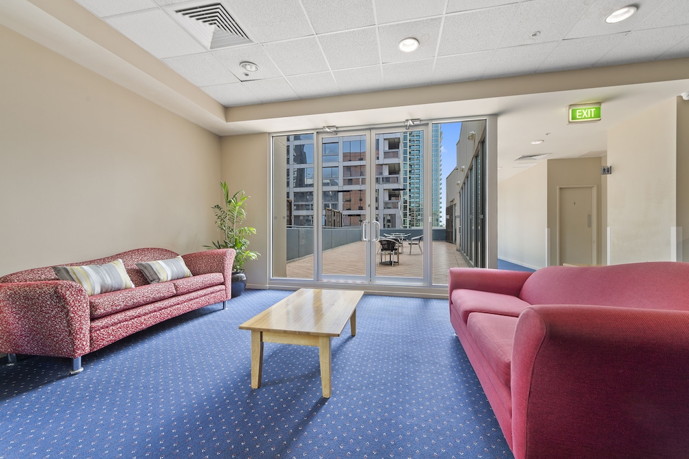 Melbourne Hotel CBD