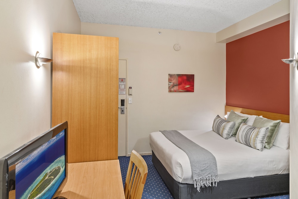 Melbourne Hotel CBD