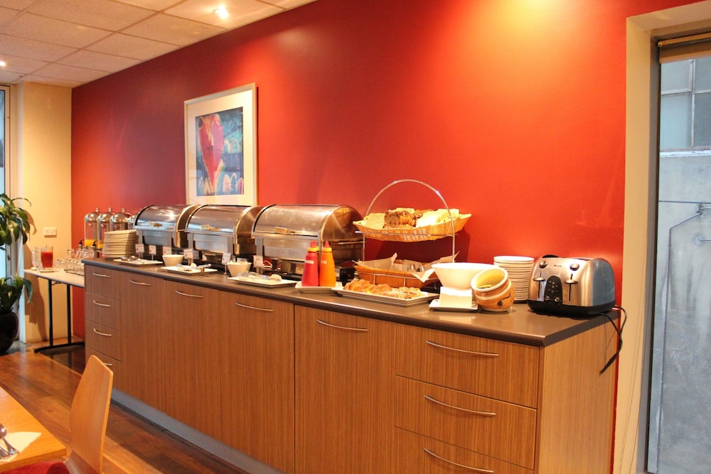 Melbourne Hotel CBD