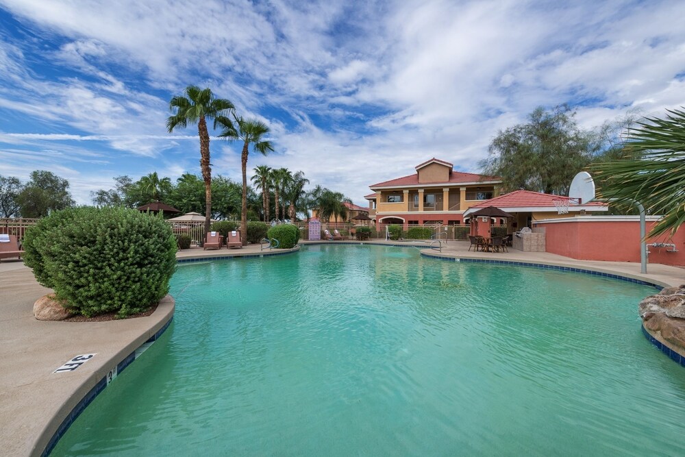 Outdoor pool, Westgate Painted Mountain Golf Resort