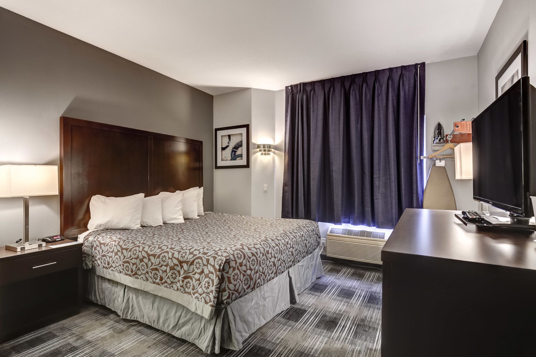 Days Inn By Wyndham Portland East In Portland Or Expedia