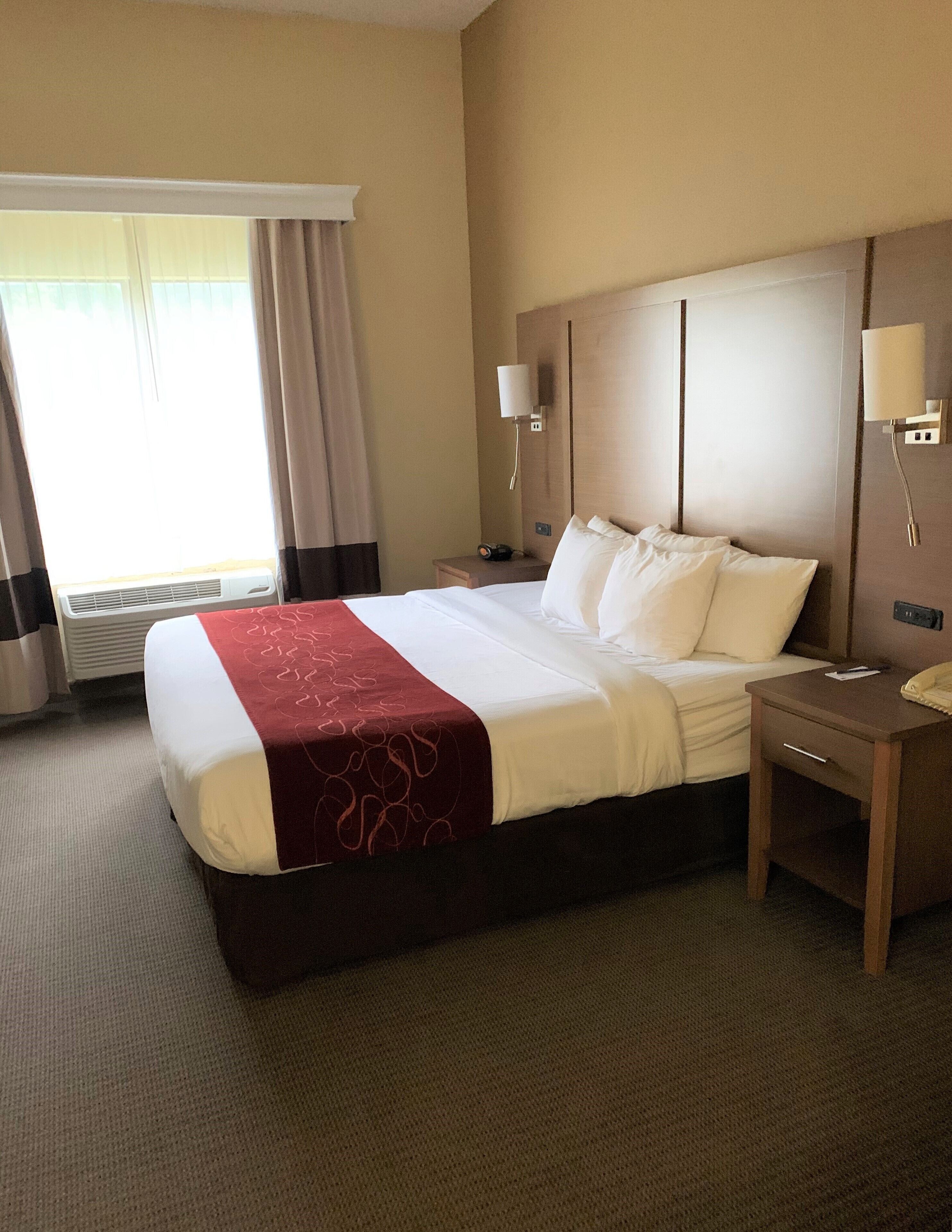 Comfort Suites Bush Intercontinental Airport In Houston Tx Expedia