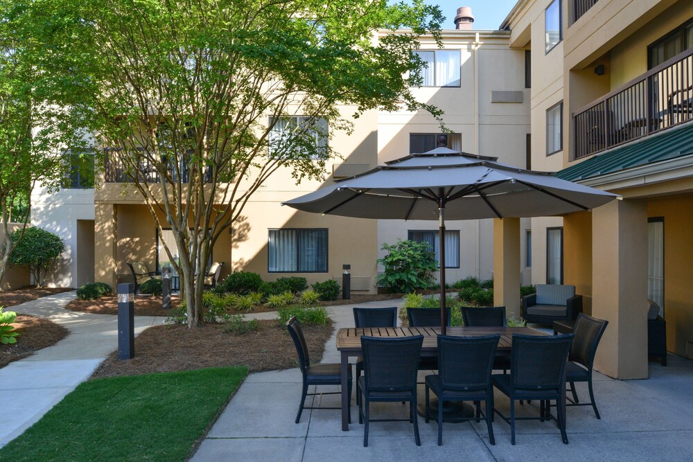 Courtyard by Marriott Charlotte/Matthews