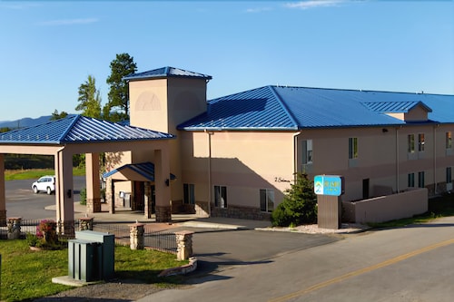 Great Place to stay HillSide Inn near Pagosa Springs 