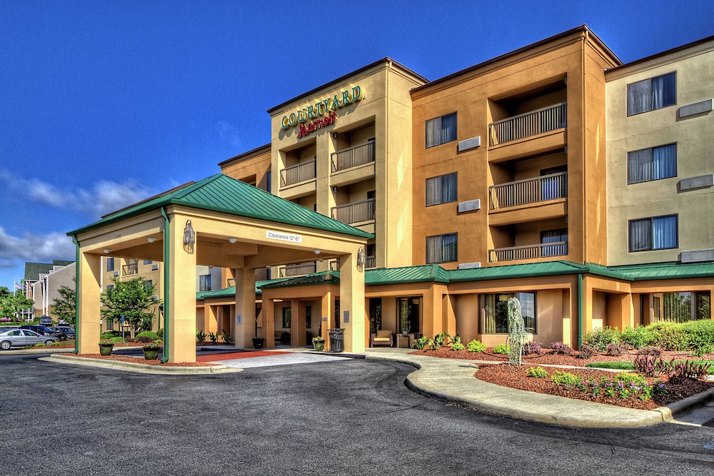 Courtyard by Marriott Burlington